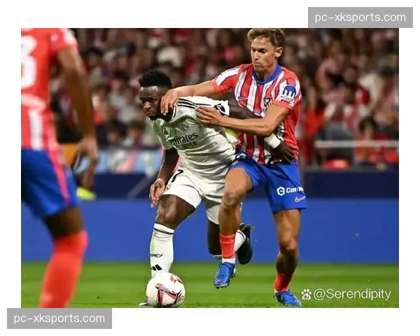 塞维利亚德比爆发冲突,双方教练组成员各领一张红牌 塞维利亚德比爆发冲突,双方教练组成员各领一张红牌